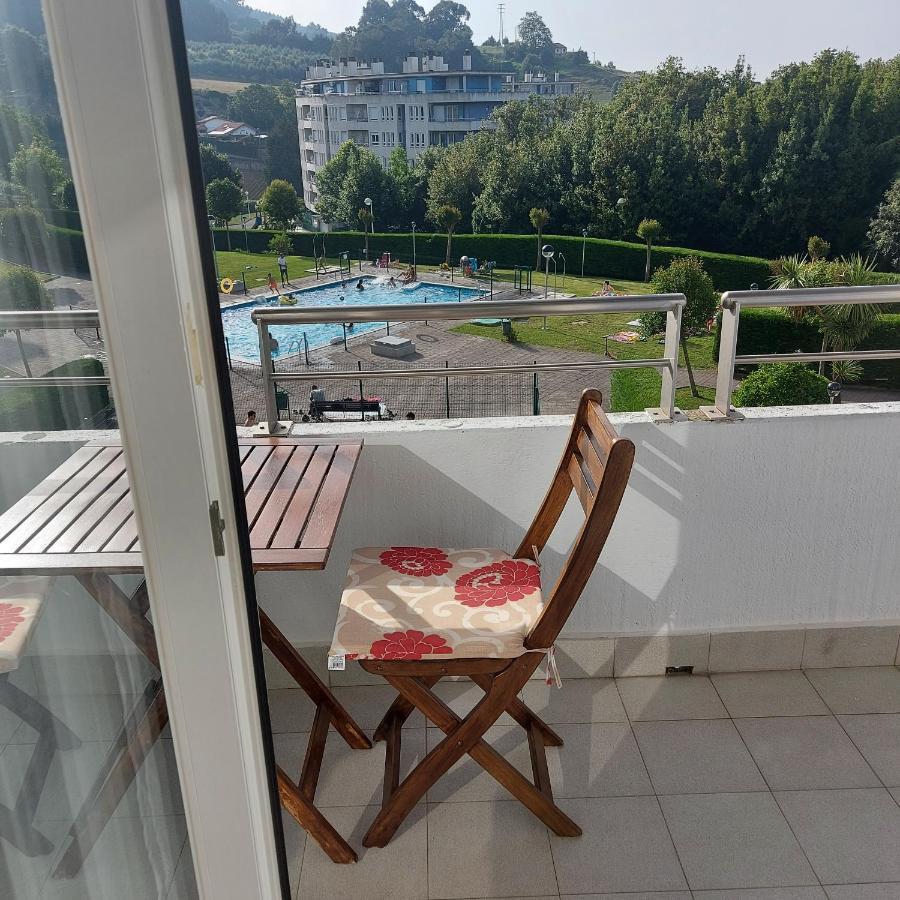 Soleado Piso Con Garaje Y Piscina A 8' Centro Apartment Castro Urdiales Luaran gambar