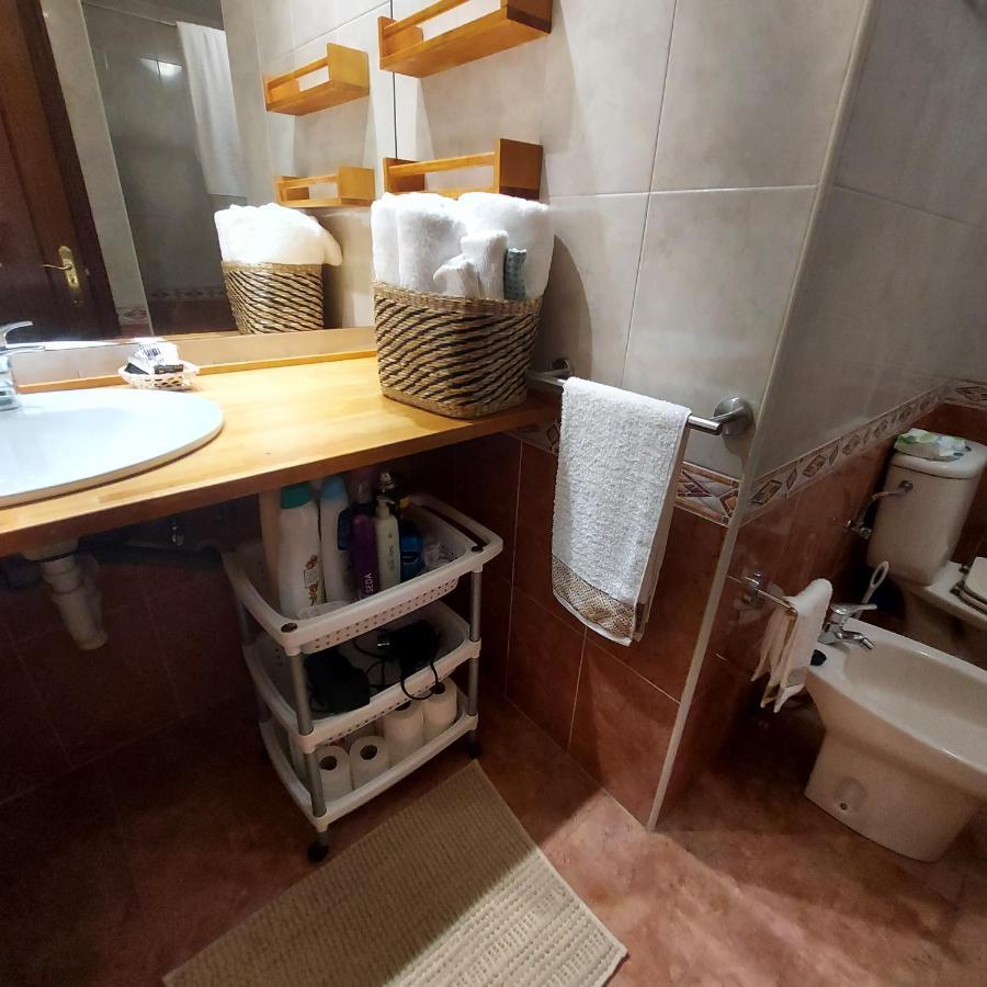 Soleado Piso Con Garaje Y Piscina A 8' Centro Apartment Castro Urdiales Luaran gambar