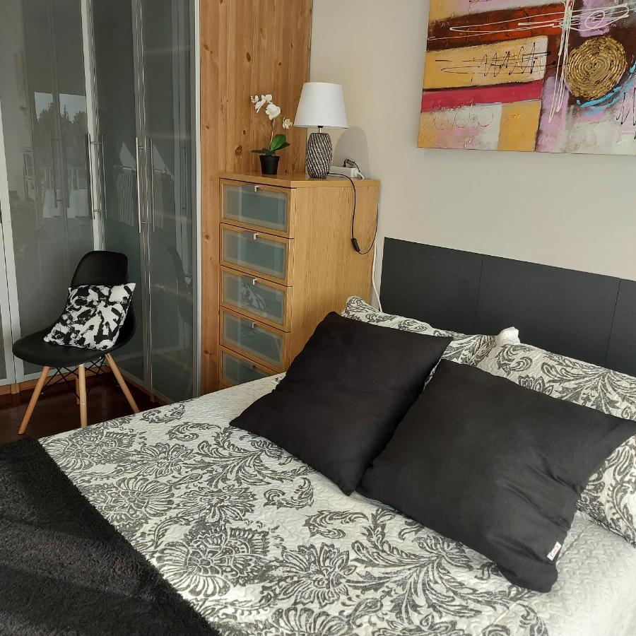 Soleado Piso Con Garaje Y Piscina A 8' Centro Apartment Castro Urdiales Luaran gambar