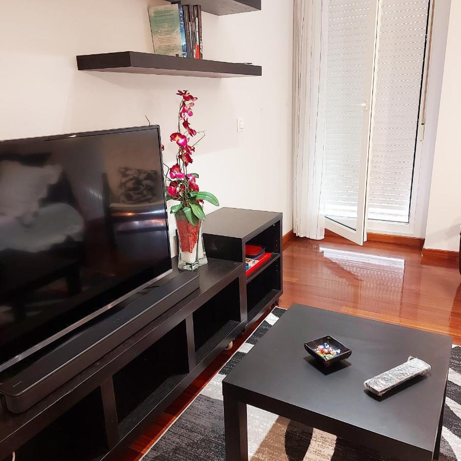 Soleado Piso Con Garaje Y Piscina A 8' Centro Apartment Castro Urdiales Luaran gambar